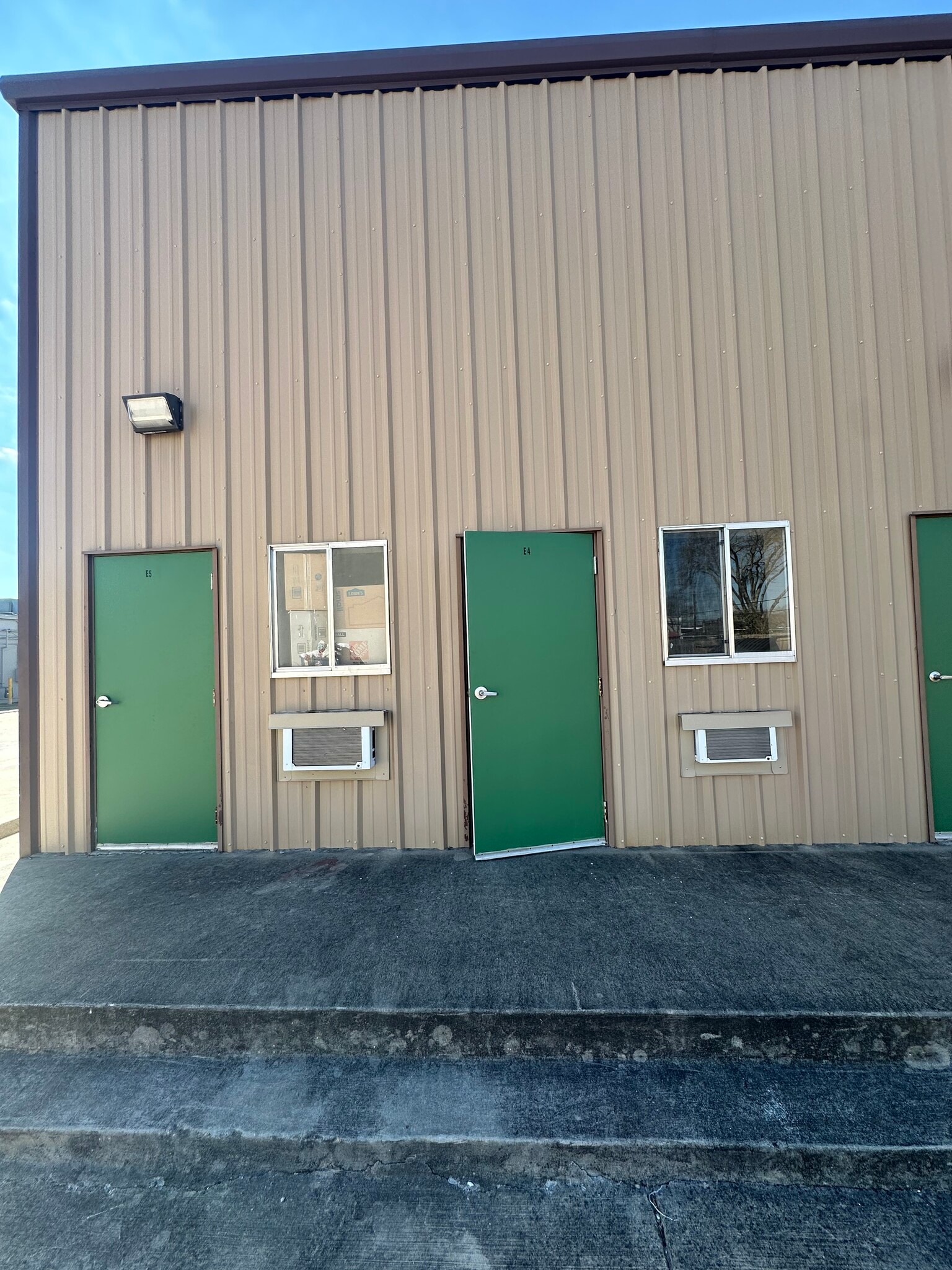 3210-3354 E FM 528 Rd, Friendswood, TX to rent Interior Photo- Image 1 of 4