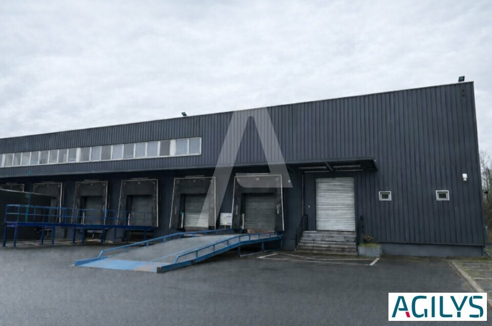 Industrial in Palaiseau to rent Building Photo- Image 1 of 6