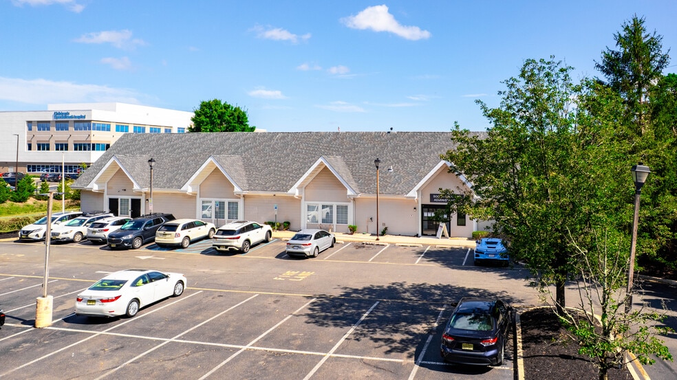 190 Saint Catherine Blvd, Toms River, NJ for sale - Building Photo - Image 2 of 9