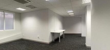 Office / Retail in Toledo, Toledo to rent Interior Photo- Image 2 of 6