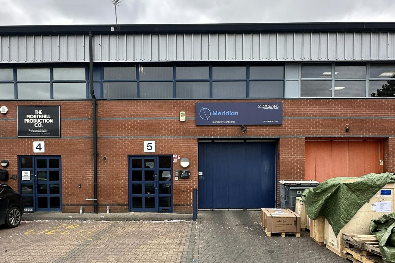 Blackthorne Rd, Slough, BKS SL3 0QT - Unit 5 -  - Interior Photo - Image 1 of 3