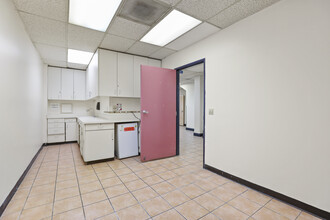 6347 Pacific Blvd, Huntington Park, CA for rent Interior Photo- Image 2 of 10