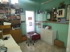 Retail in Segovia, Segovia to rent Interior Photo- Image 2 of 4