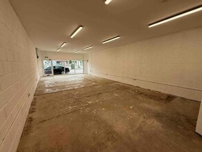 1256 Leek Rd, Stoke On Trent to rent Interior Photo- Image 1 of 3