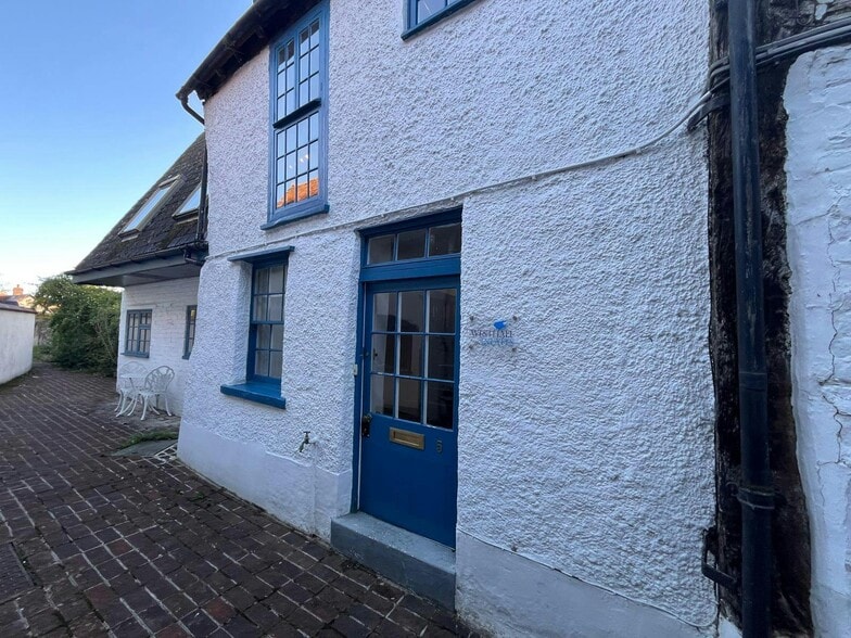 5 Buttermarket, Thame to rent - Building Photo - Image 3 of 9