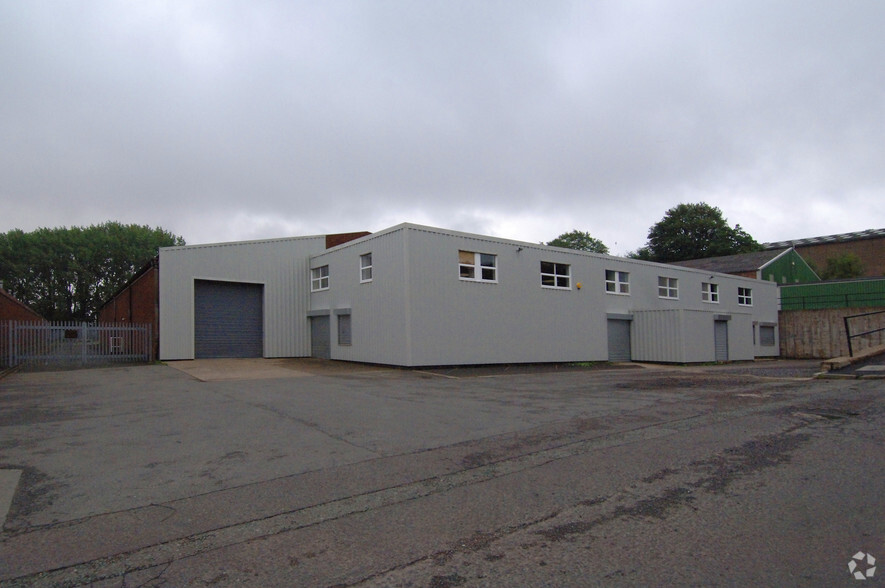 Curriers Clos, Coventry for rent - Primary Photo - Image 1 of 5