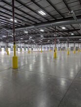 640 N Northpark Dr, Clinton, TN to rent Interior Photo- Image 1 of 4