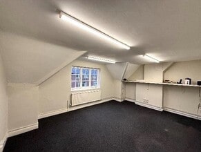 Packhorse Rd, Gerrards Cross to rent Interior Photo- Image 1 of 2