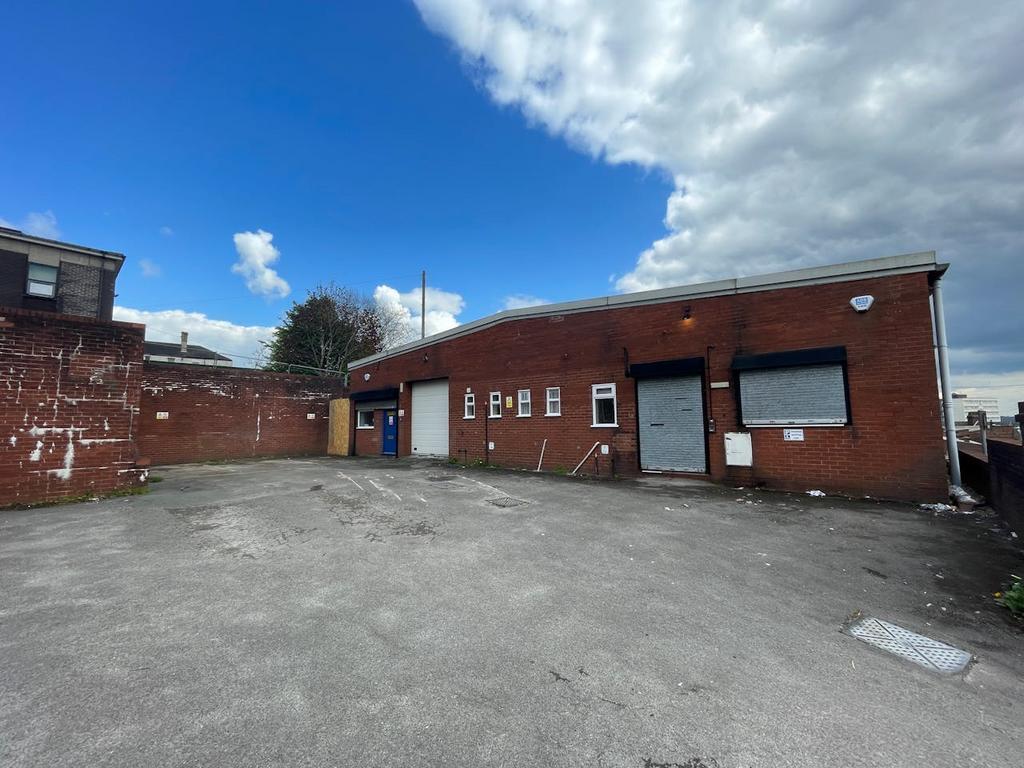 14 Garth St, Stoke On Trent to rent Building Photo- Image 1 of 15