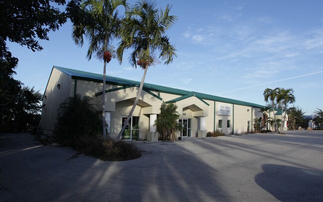 More details for 16266 San Carlos Blvd, Fort Myers, FL - Retail, Industrial to Rent