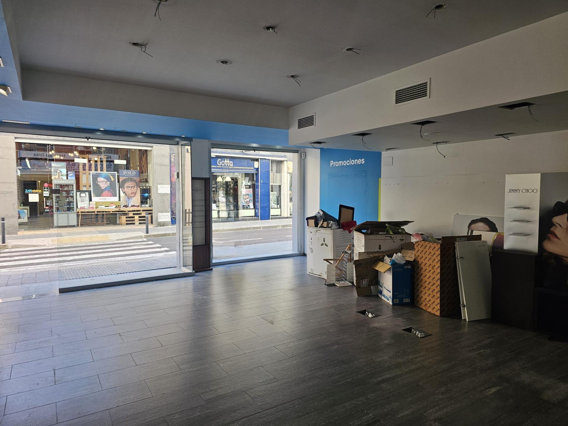 Retail in Sant Carles de la Ràpita, Tarragona to rent Interior Photo- Image 1 of 8