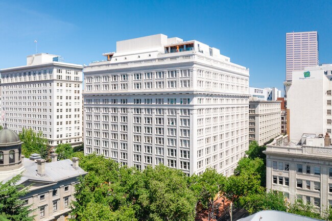 More details for 621 SW 5th Ave, Portland, OR - Retail to Rent