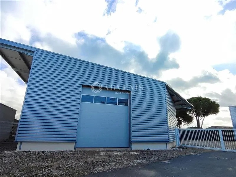 Location Entrepôt 400 m² - Photo 1
