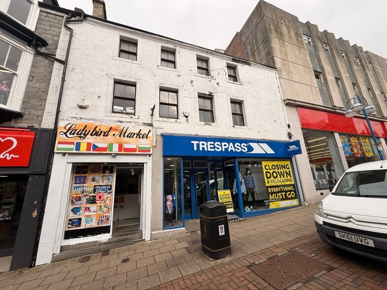 48 High St, Dunfermline to rent - Primary Photo - Image 1 of 1