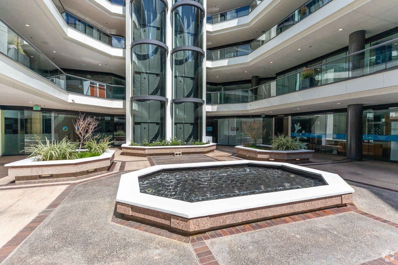 7825 Fay Ave La Jolla 92037 Merrill Lynch Building LoopNet co uk