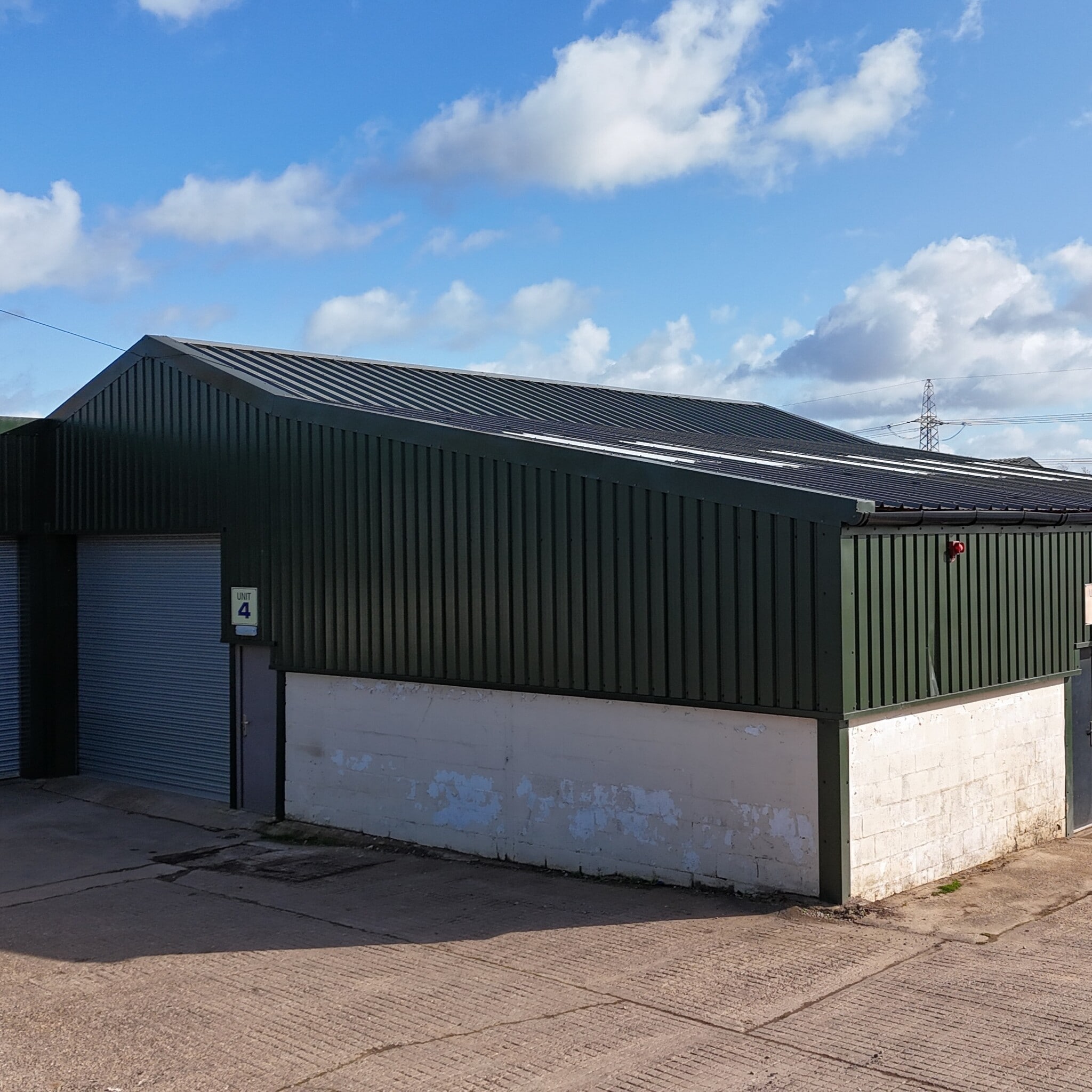 Unit 4 Old Barn Farm, Rosliston Rd, Walton On Trent to rent Primary Photo- Image 1 of 4