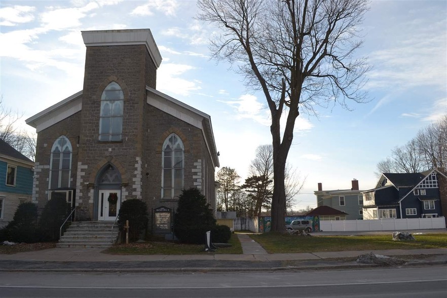 603 State St, Ogdensburg, NY for sale - Primary Photo - Image 1 of 1