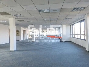 1 Chemin Jean-Marie Vianney, Écully to rent Interior Photo- Image 1 of 6