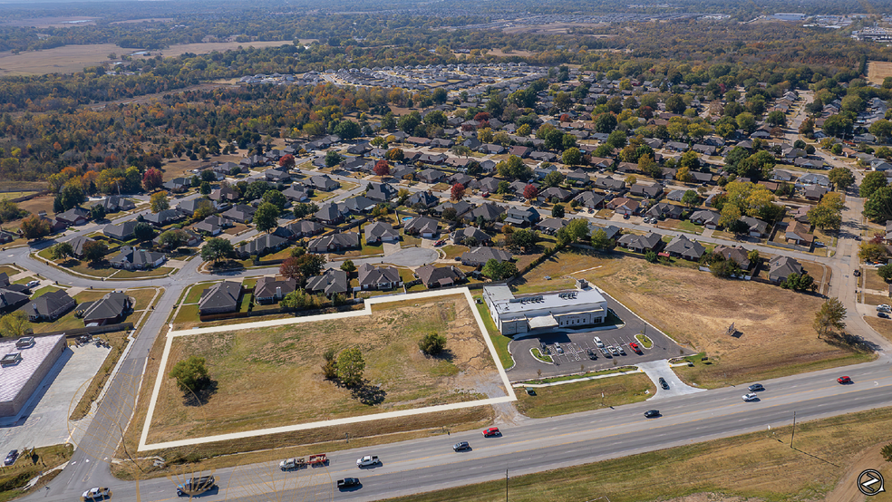 8492-8526 E Highway 51, Broken Arrow, OK for sale - Building Photo - Image 1 of 7