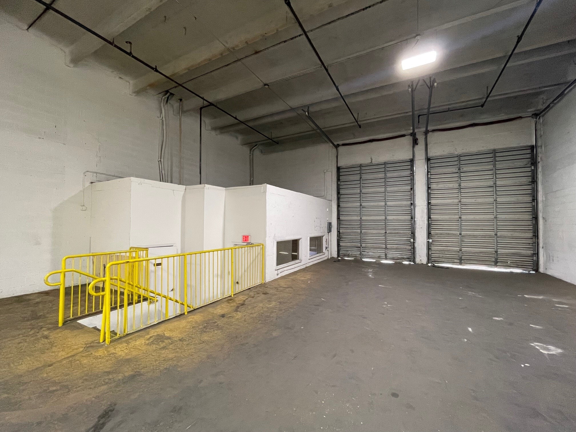 10302 NW South River Dr, Medley, FL to rent Interior Photo- Image 1 of 8