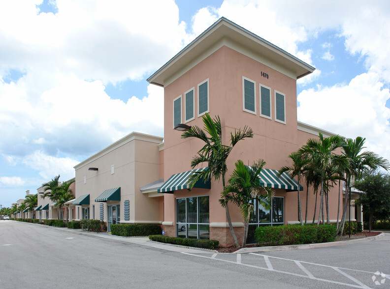 1470 N Congress Ave, West Palm Beach, FL for rent - Building Photo - Image 2 of 6