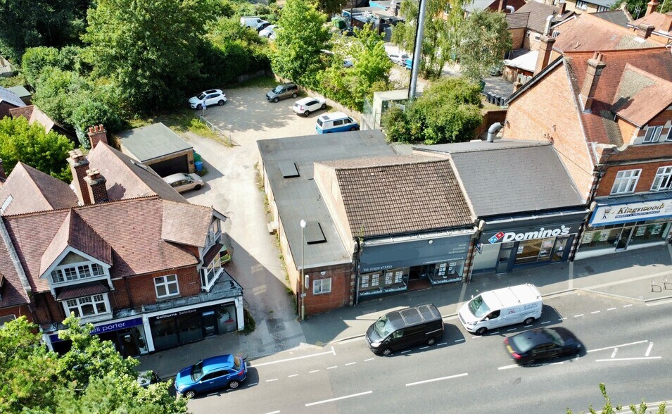 10 Chalet Hl, Bordon for sale - Building Photo - Image 1 of 3