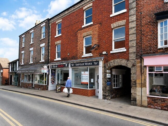 More details for 4 Millgate, Thirsk - Retail to Rent