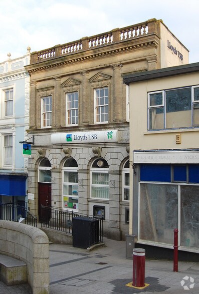 27 Fore St, Redruth for sale - Building Photo - Image 3 of 5