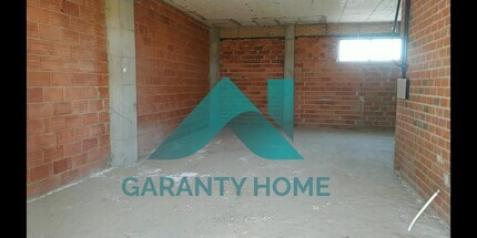 Retail in Cáceres, Cáceres to rent Interior Photo- Image 2 of 3