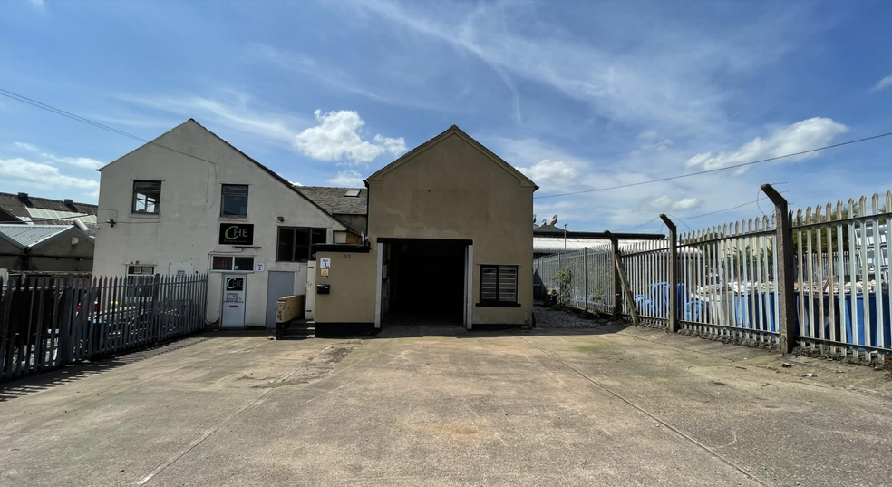 Whieldon Rd, Stoke On Trent for rent - Building Photo - Image 1 of 1