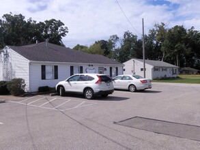 8778 & 8790 Munson Rd, Mentor, OH 44060 portfolio of 2 properties for sale on LoopNet.co.uk Building Photo- Image 1 of 11