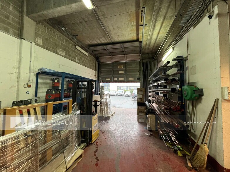 Light Industrial in Gennevilliers to rent - Interior Photo - Image 3 of 8