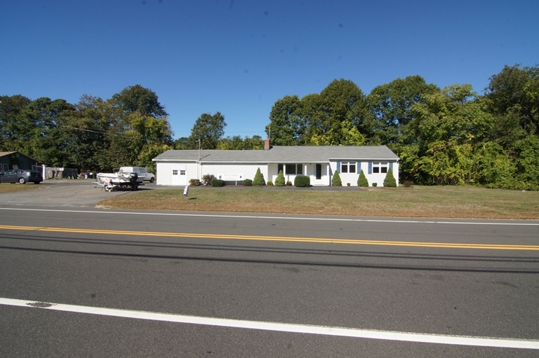 131 Boston Post Rd, Old Saybrook, CT for sale - Building Photo - Image 1 of 1