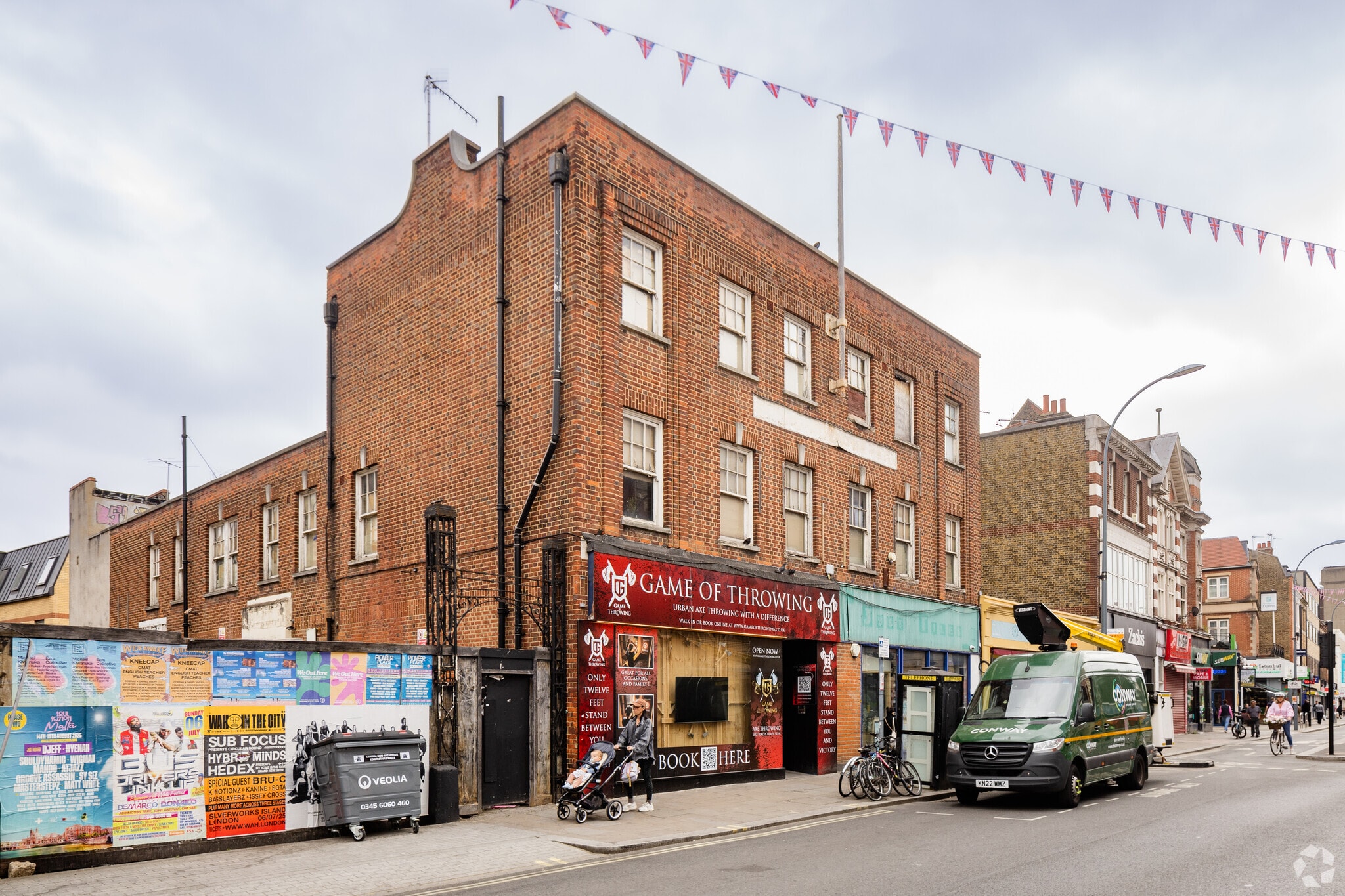 134-134A King St, London to rent Primary Photo- Image 1 of 5