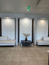 34406 N 27th Dr, Phoenix, AZ to rent Interior Photo- Image 2 of 10