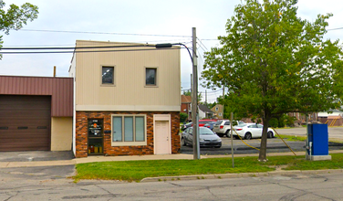 2750 Oakwood Blvd, Melvindale, MI for sale Building Photo- Image 1 of 1