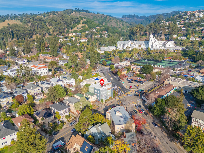 2924 Claremont Ave, Berkeley, CA for sale - Building Photo - Image 3 of 25