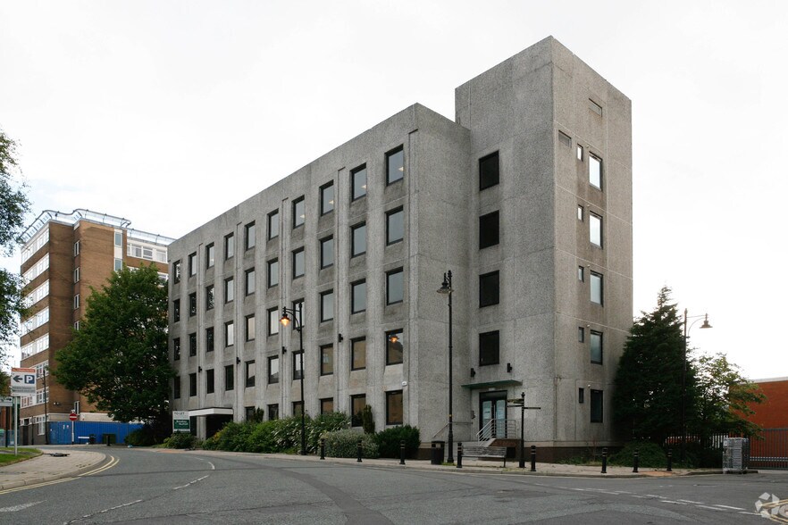 Hobson St, Oldham for sale - Primary Photo - Image 1 of 1
