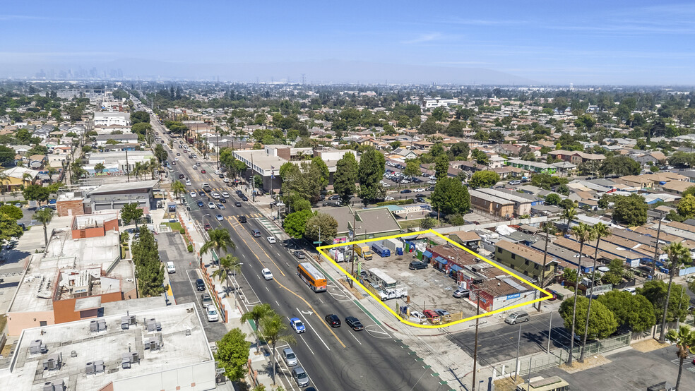 10826 S Central Ave, Los Angeles, CA for sale - Building Photo - Image 1 of 7