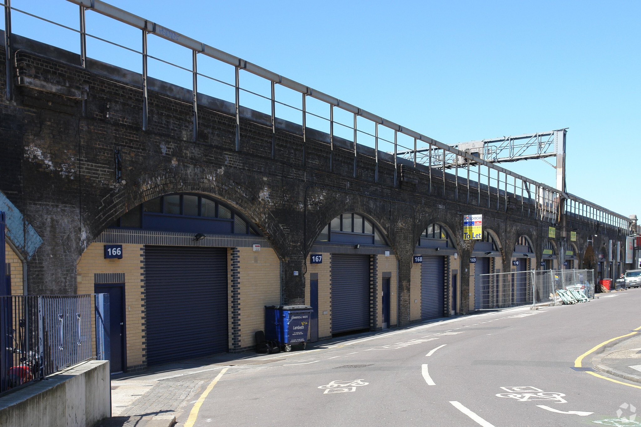 Sail St, London to rent Primary Photo- Image 1 of 2