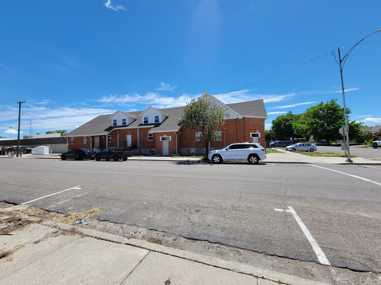 1401 Oakley Ave, Burley, ID for sale - Primary Photo - Image 1 of 16