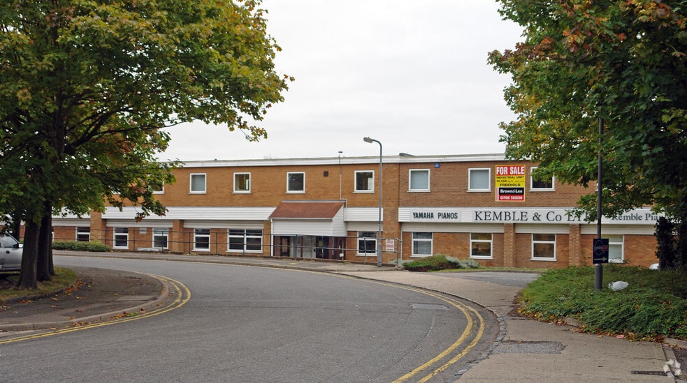 29 Mount Ave, Milton Keynes to rent - Primary Photo - Image 1 of 4