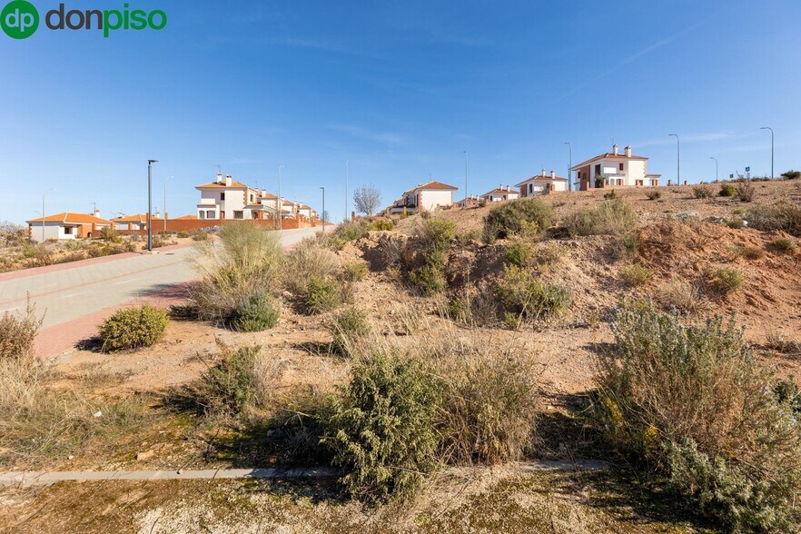 Calle 6, 211, Villa de Otura, Granada for sale - Building Photo - Image 3 of 20