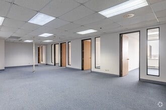 3501 Algonquin Rd, Rolling Meadows, IL to rent Interior Photo- Image 2 of 4