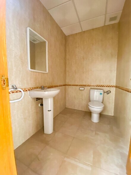 Retail in Cieza, Murcia to rent - Interior Photo - Image 3 of 8