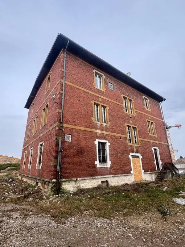Vente Bureaux 570 m² - Photo 1