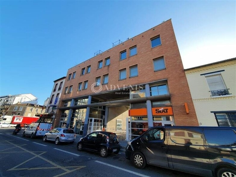 126 Rue Du Landy, Saint-Ouen-sur-Seine to rent - Building Photo - Image 1 of 8