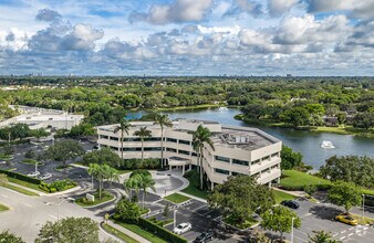 7108-7121 Fairway Dr, Palm Beach Gardens, FL - aerial  map view