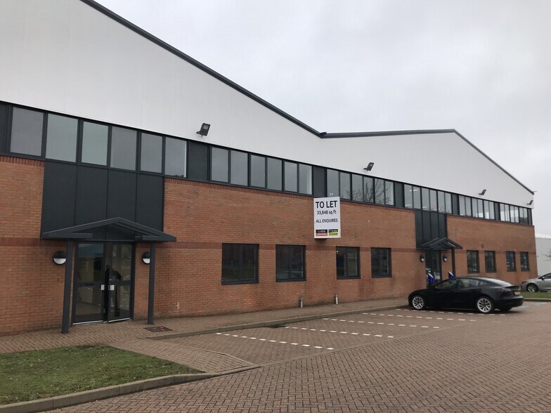 10 Laporte Way, Luton for sale - Building Photo - Image 1 of 1