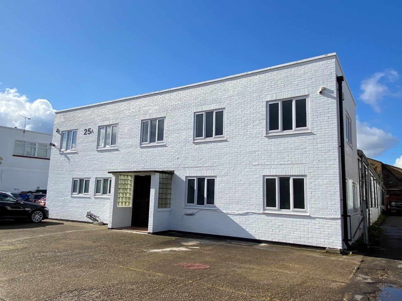 25 Lyon Rd, Walton On Thames to rent Building Photo- Image 1 of 5